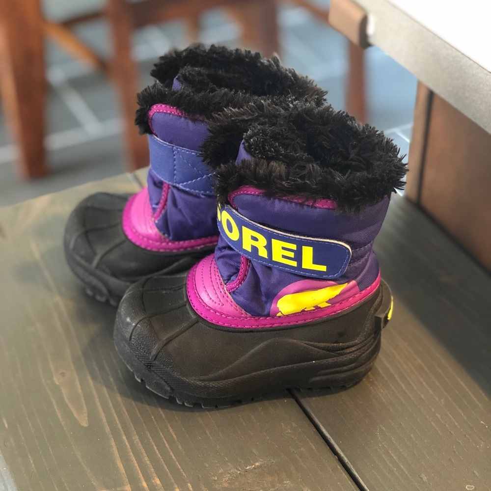 Girls Sorels